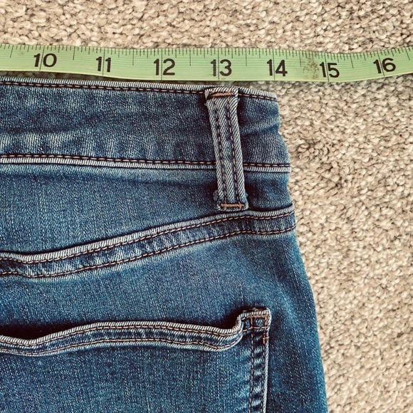 Talbots flawless 5 pocket design mid wash jeans whiskered stretch cotton size 28 - Picture 10 of 10